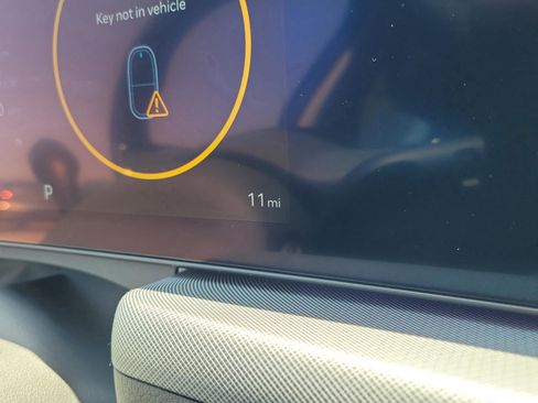 New 2025 Hyundai Sonata Limited image 21