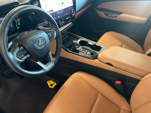 Certified 2025 Lexus NX 350h AWD w/ Premium Package image 7