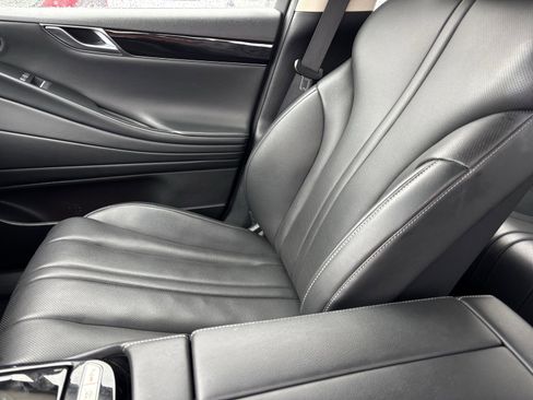 Used 2023 Genesis G80 2.5T image 3