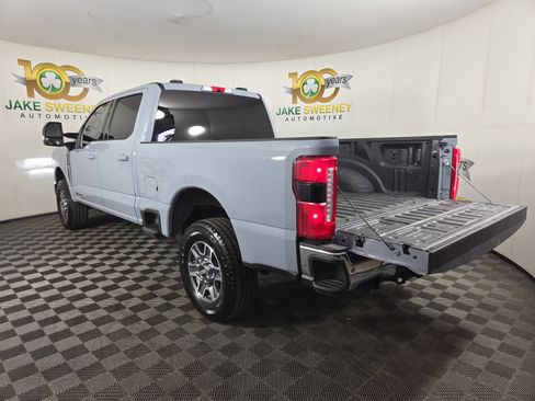 Used 2025 Ford F250 Lariat AWD/4WD image 32
