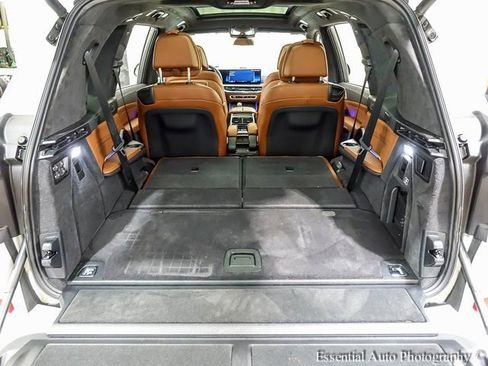 Used 2025 BMW ALPINA XB7 image 33