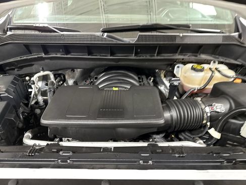 Used 2023 Chevrolet Silverado 1500 LT AWD/4WD image 24