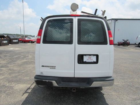 Used 2014 Chevrolet Express 2500 RWD image 4