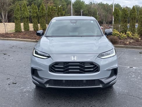 Used 2025 Honda HR-V Sport image 3