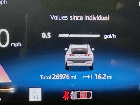 Used 2025 BMW X2 xDrive28i image 18