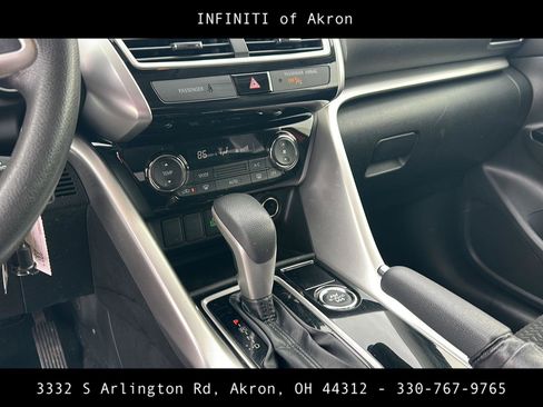 Used 2019 Mitsubishi Eclipse Cross LE image 42