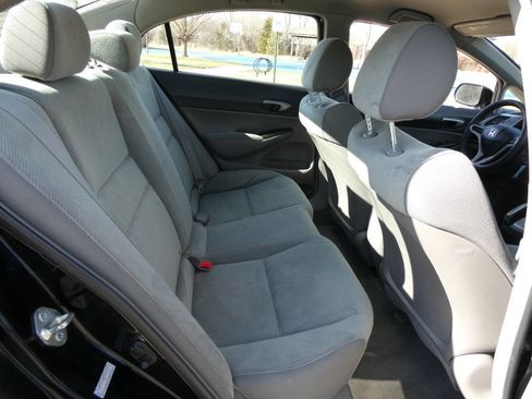 Used 2010 Honda Civic LX image 17