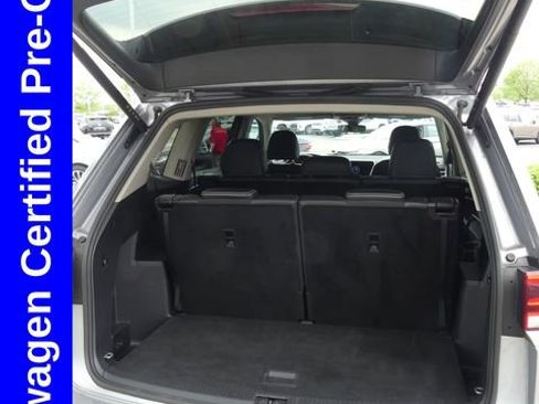 Used 2025 Volkswagen Atlas SE AWD/4WD image 8