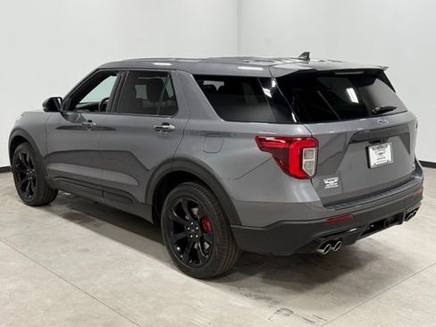 Certified 2021 Ford Explorer ST w/ Equipment Group 401A image 9