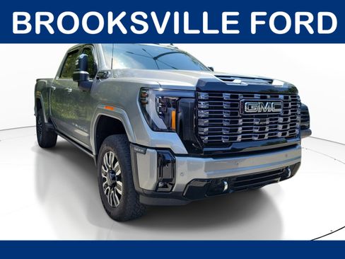 Used 2025 GMC Sierra 2500 Denali Ultimate AWD/4WD image 1