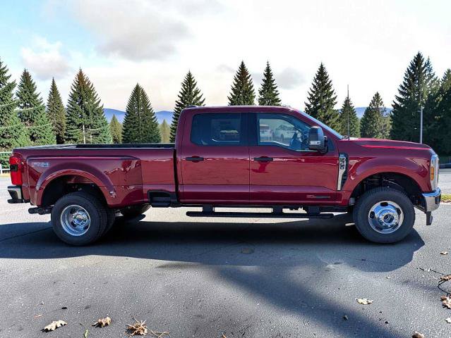 Certified 2026 Ford F350 XLT w/ 360-Degree Camera Package AWD/4WD image 7