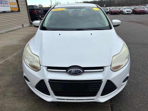 Used 2014 Ford Focus SE image 2