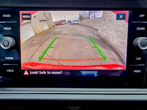 Used 2019 Volkswagen Jetta GLI Autobahn image 16