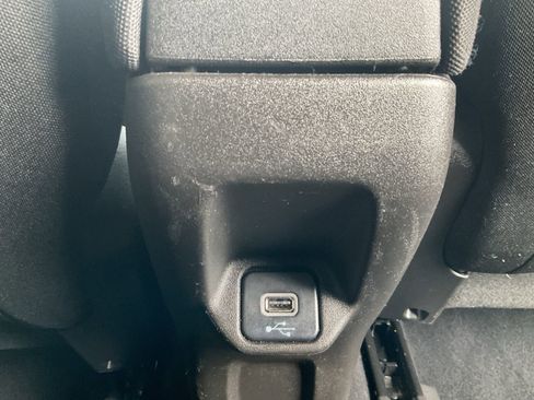 Used 2021 Jeep Renegade Latitude image 44