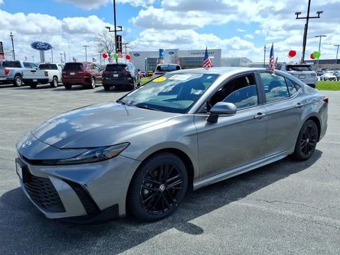 Certified 2025 Toyota Camry SE image 8