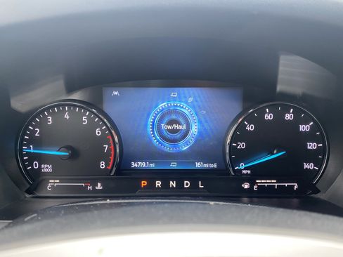 Used 2022 Ford Explorer XLT w/ Equipment Group 202A image 16