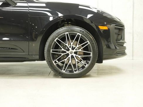 New 2026 Porsche Macan Turbo AWD/4WD image 43