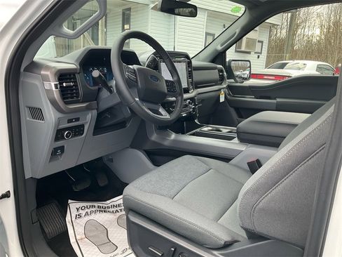 New 2025 Ford F150 XLT w/ Equipment Group 302A MID image 15