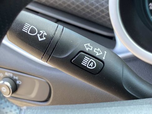 Used 2023 Chevrolet Malibu LT FWD image 18