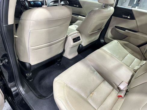 Used 2015 Honda Accord Touring image 28