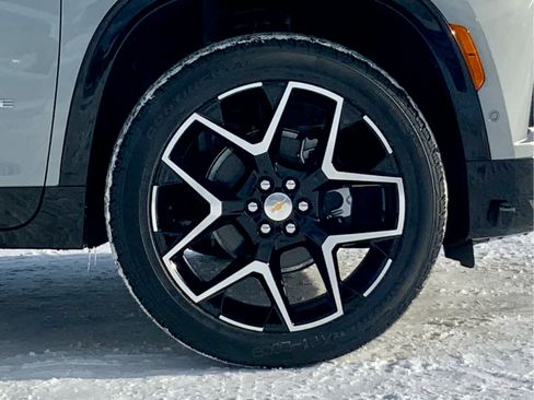 New 2026 Chevrolet Traverse High Country w/ LPO, Floor Liner Package image 17