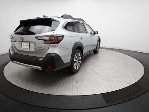 Certified 2025 Subaru Outback Touring image 38