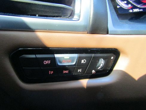 Used 2020 BMW M8 Competition w/ M Driver's Package image 23