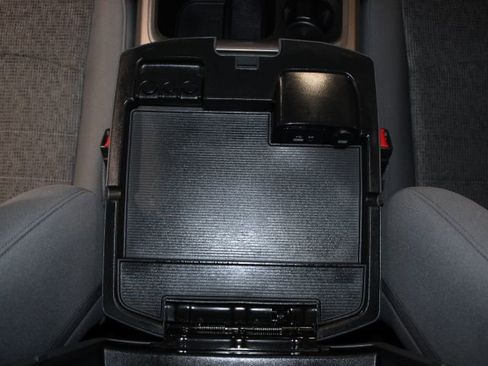 Used 2017 RAM 1500 Big Horn image 31