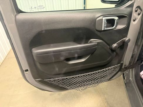 Used 2020 Jeep Wrangler Unlimited Sport AWD/4WD image 22