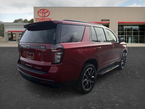 Used 2021 Chevrolet Tahoe RST w/ Luxury Package AWD/4WD image 5