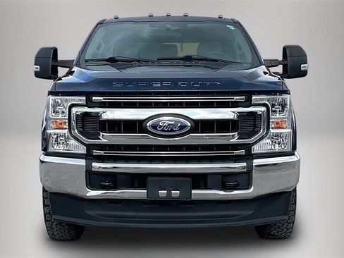 Used 2020 Ford F250 XL w/ STX Appearance Package image 3
