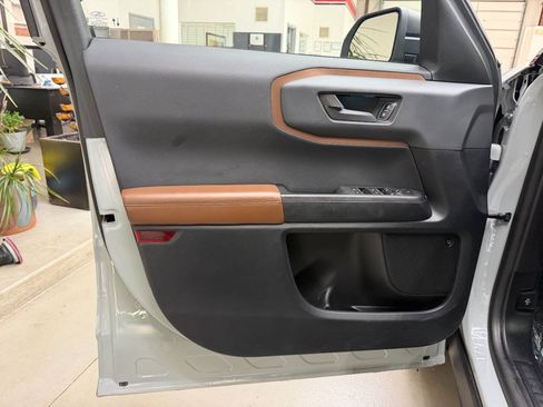 Used 2021 Ford Bronco Sport Outer Banks w/ Outer Banks Package AWD/4WD image 10