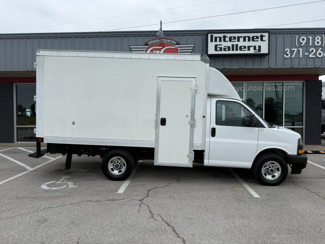 Used 2023 GMC Savana 3500 w/ Power Convenience Package RWD image 1