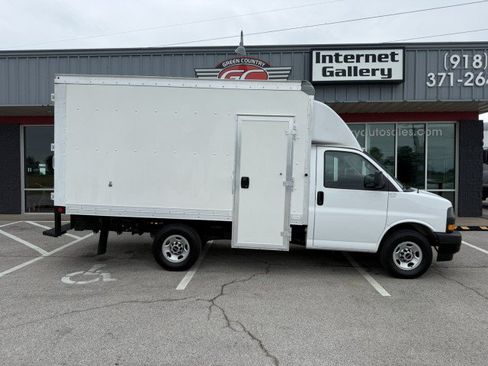 Used 2023 GMC Savana 3500 w/ Power Convenience Package RWD image 1
