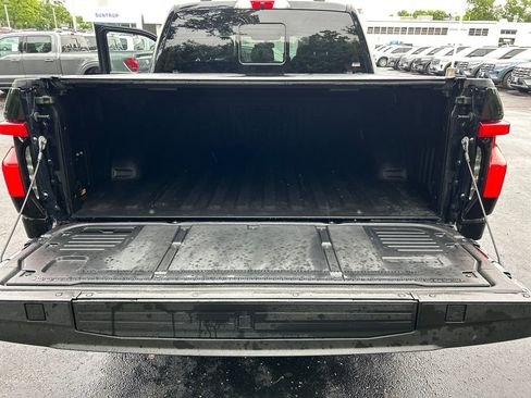 Used 2022 Ford F150 Lightning Lariat AWD/4WD image 28
