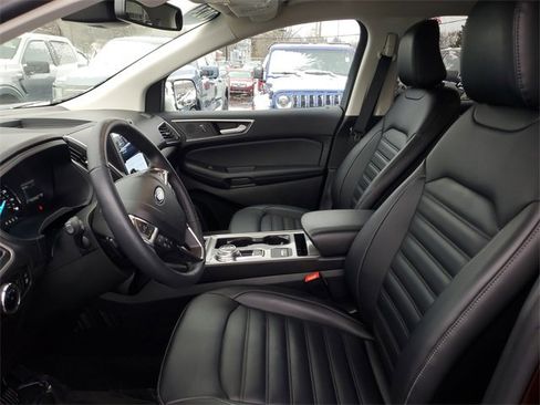 Certified 2024 Ford Edge SEL w/ Convenience Package image 11