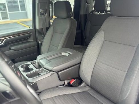 Used 2024 GMC Sierra 2500 SLE w/ SLE Convenience Package AWD/4WD image 8