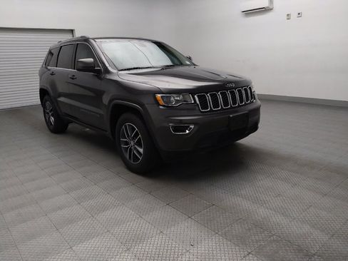 Used 2018 Jeep Grand Cherokee Laredo RWD image 13