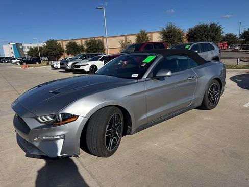 Used 2021 Ford Mustang Premium image 6