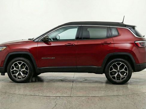 Used 2025 Jeep Compass Limited image 5