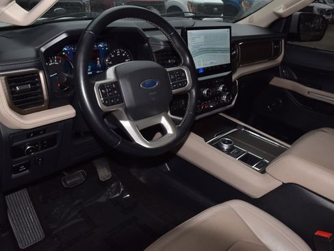 Used 2022 Ford Expedition Max Limited image 35