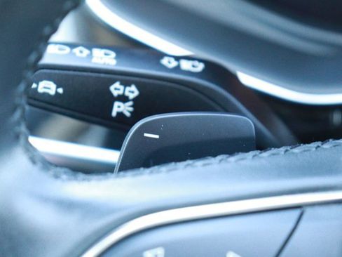 Used 2024 Audi Q7 3.0T Premium Plus AWD/4WD image 25