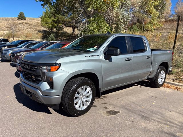 Used 2026 Chevrolet Silverado 1500 Custom AWD/4WD image 2
