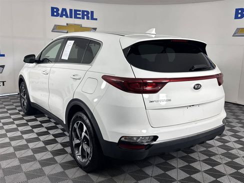 Used 2020 Kia Sportage LX FWD image 3