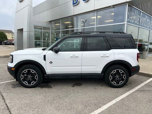 Used 2025 Ford Bronco Sport Outer Banks w/ Outer Banks Tech Package+ image 2