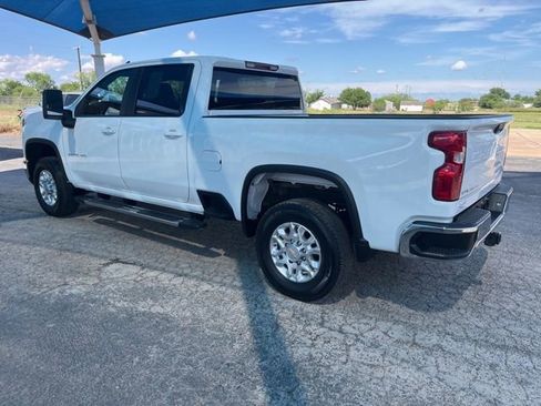 Used 2024 Chevrolet Silverado 2500 LT w/ Convenience Package AWD/4WD image 7