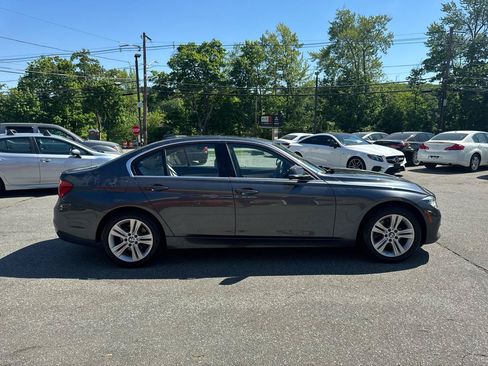 Used 2017 BMW 330i xDrive Sedan AWD/4WD image 7