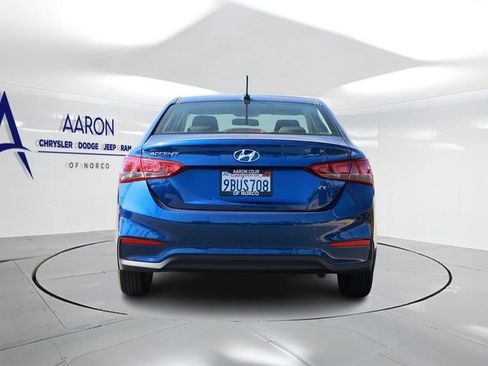 Used 2022 Hyundai Accent SEL image 3