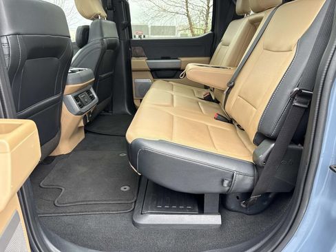 Used 2023 Ford F250 Lariat w/ Lariat Ultimate Package AWD/4WD image 23