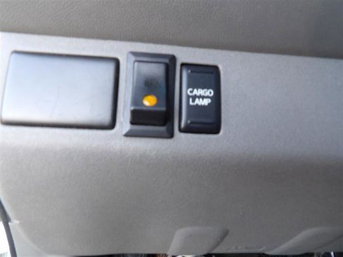 Used 2015 Nissan Frontier S image 21